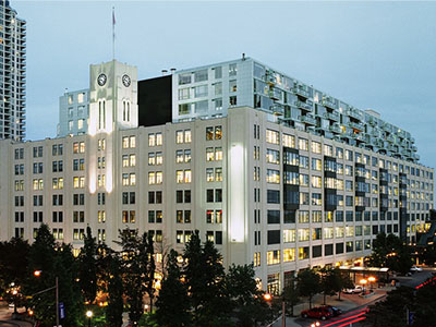 207 Queens Quay 400x300